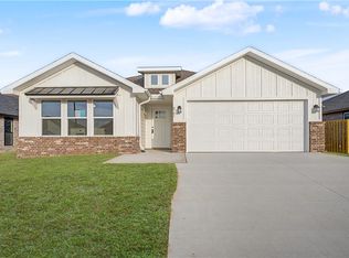 8781 Anise Dr, Centerton, AR 72719