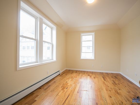 2nd image of 637 Central Avenue # 3l Fl 3rd