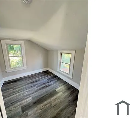 29007 Foxboro St — Photo 6