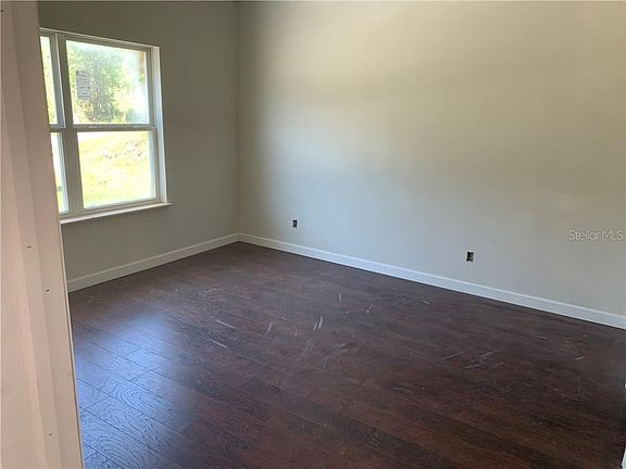 5th image of 189 Cedar Ave