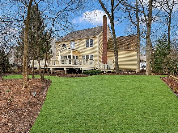 2nd image of 757 Cohasset Ct