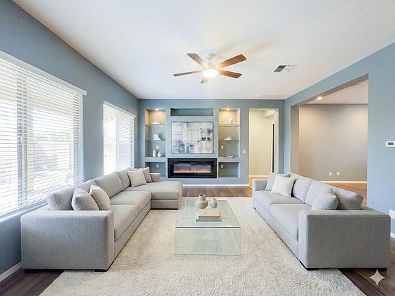 5th image of 27 Vista Larga Pl NE