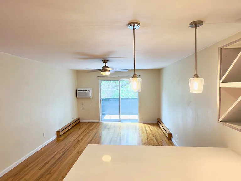 1410 York St #36 — Photo 3