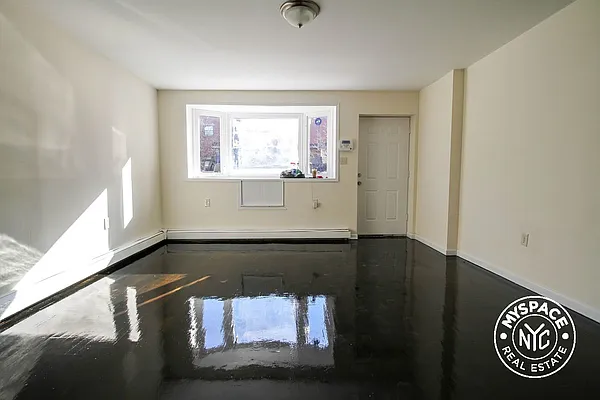 Rented by MySpaceNYC | media 11