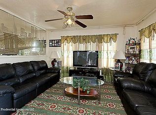 1518 Sing Loy Ln, Honolulu, HI 96817