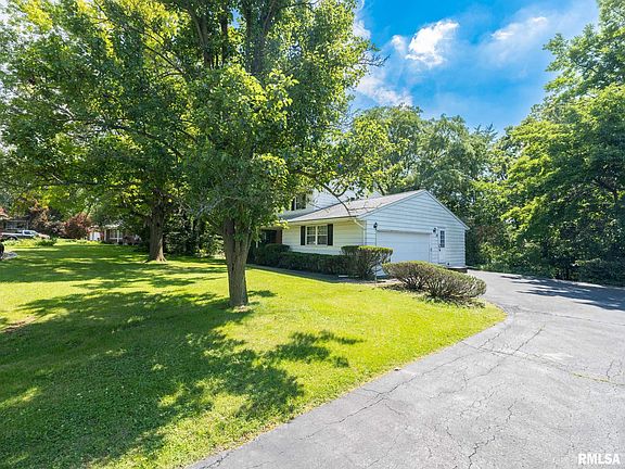 4th image of 3026 W Greenbrier Ln