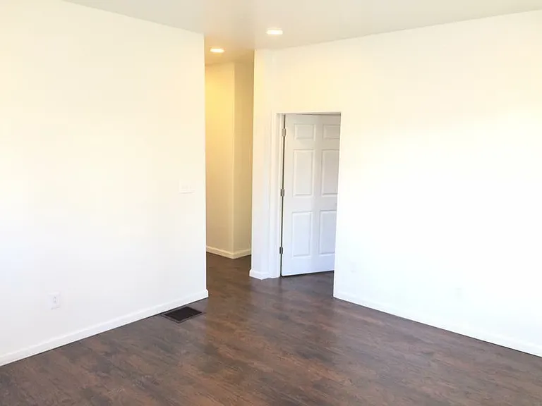 102 Gilfillan St #1 — Photo 8