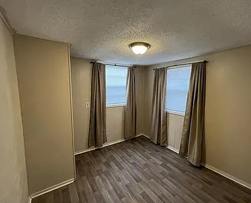 2 bed, 500 sqft, $750 — Photo 2
