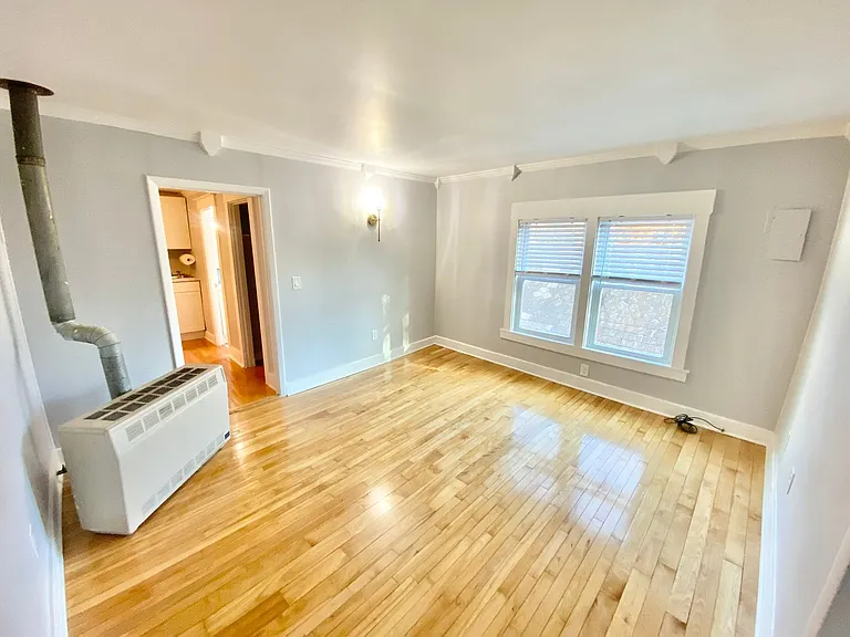 32 Rose St #5 — Photo 4