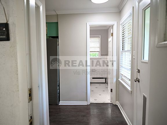 2nd image of 517 N 3rd St