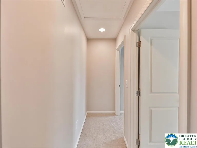 312 Central Park Ave — Photo 16