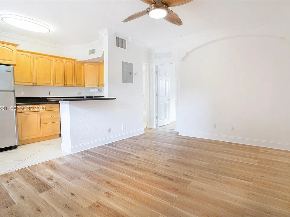 744 NE 14th Ave #6