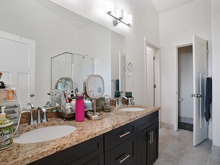14754 S Torrey View Ln — Photo 10