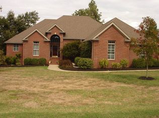 49 Shoal Creek Dr, Madisonville, KY 42431