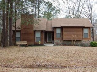 135 Surrey Pl, Perry, GA 31069