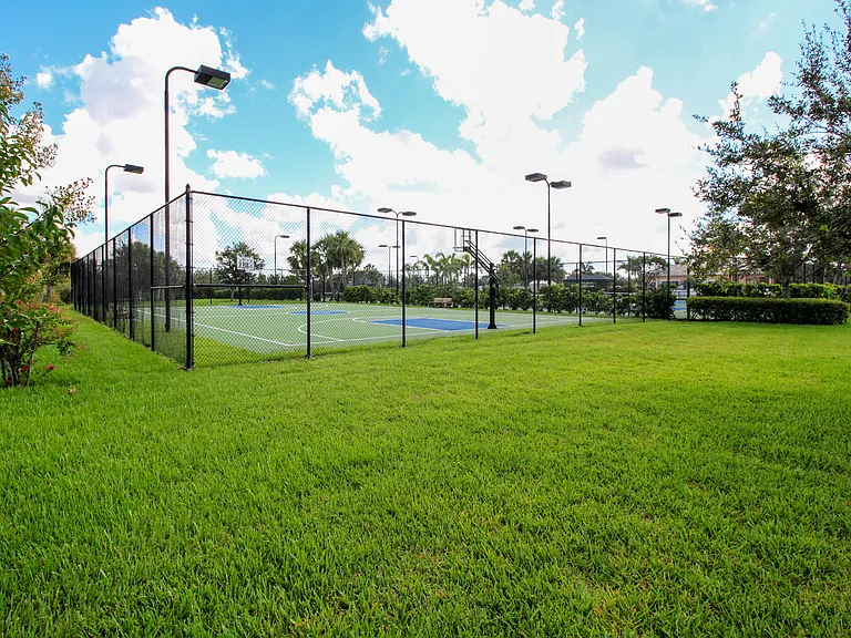 10882 SW Dardanelle Dr — Photo 47