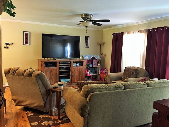5th image of 8940 E Long Lane Dr