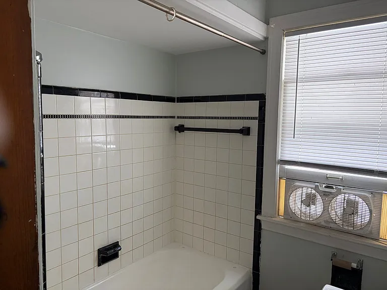 1430 N 21st St #2 — Photo 7