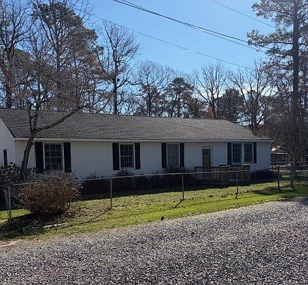 2nd image of 239 Lane Rd