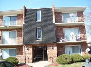 1906 Pulaski Rd APT 1E, Calumet City, IL
