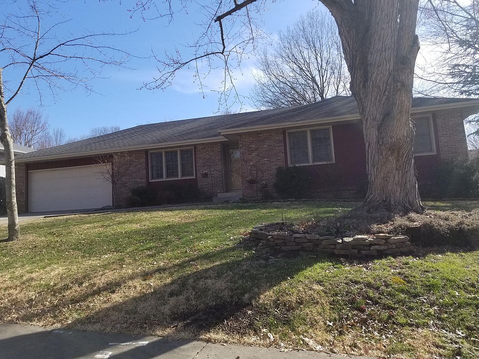 2nd image of 5736 S Clay Ave