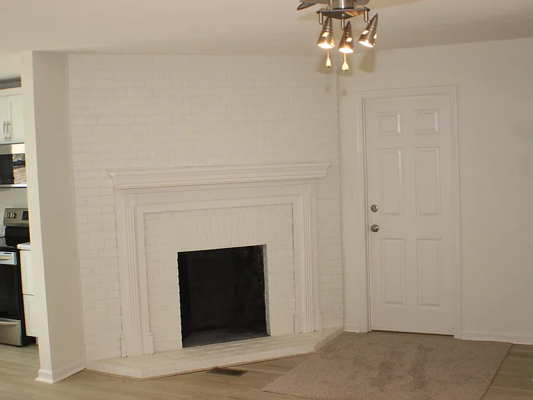 3193 Carriage Ln — Photo 9