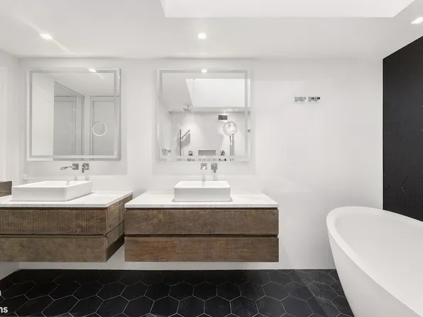 22 West 66th Street image 13 of 16