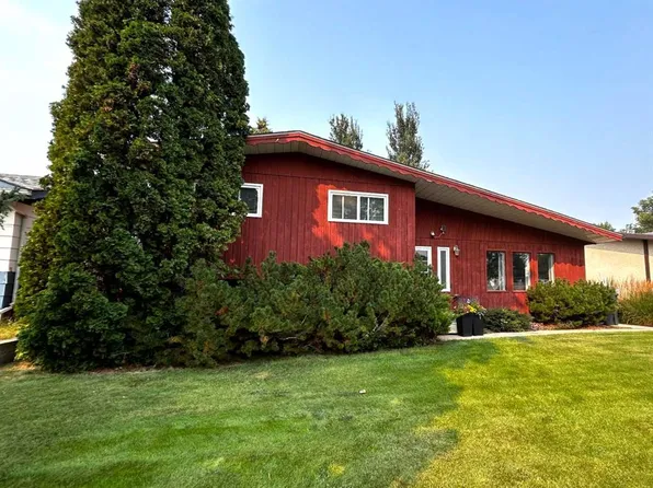 8 Louise Cres SW, Duchess, AB T0J 0Z0