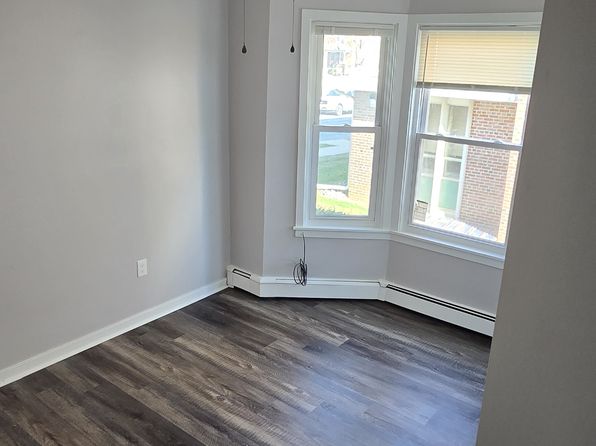 2214 Noble St FLOOR 1