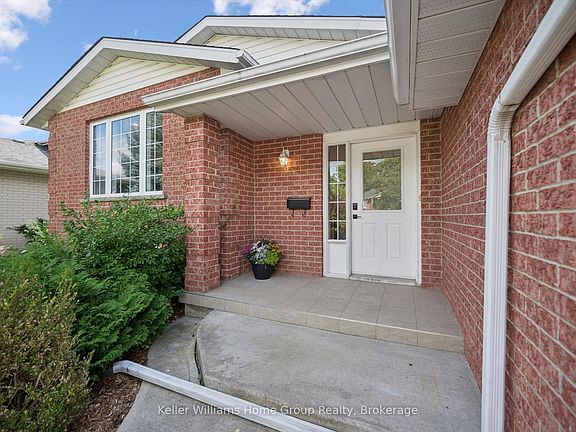3rd image of 177 Eastforest Trl