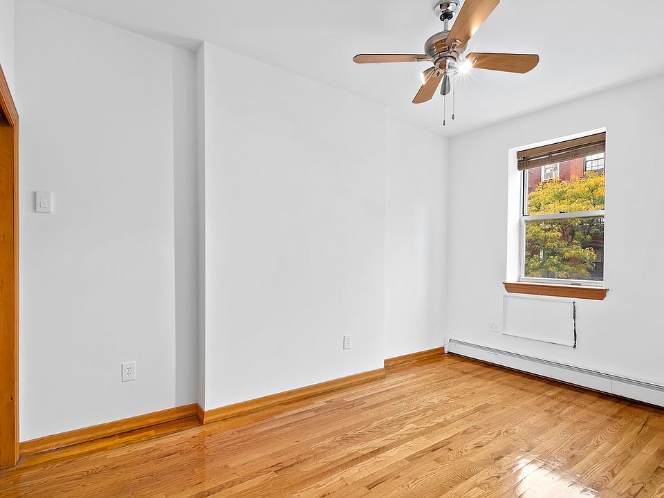 2nd image of 194 Sackett St #1F