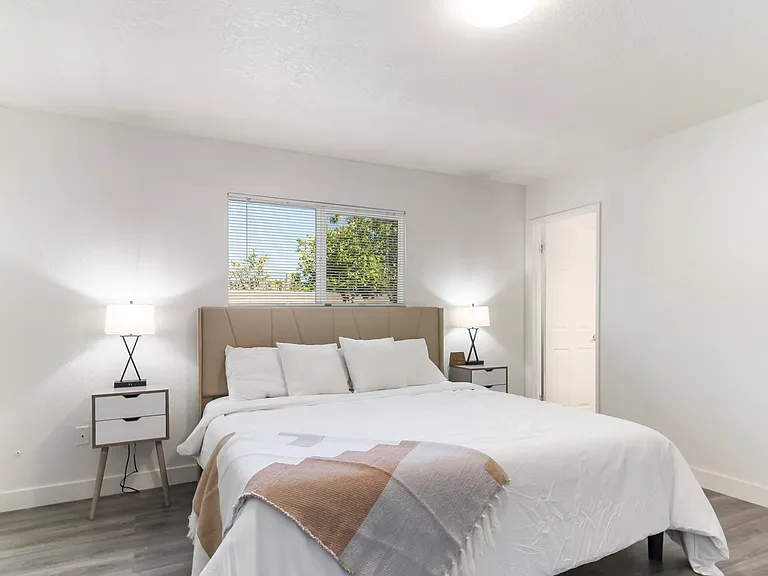 7676 Marine Ave — Photo 17