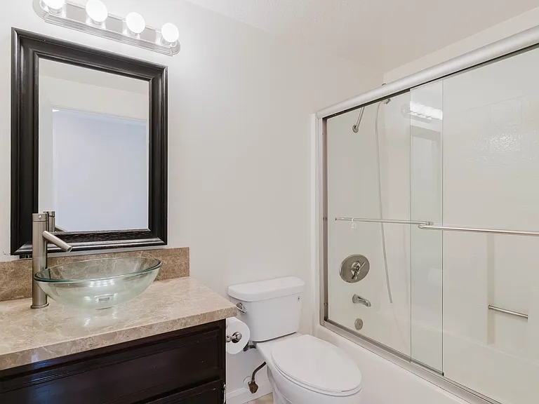 6301 Honolulu Ave #50 — Photo 29