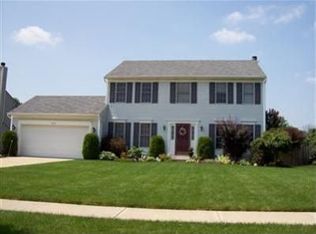 8244 Rachel Ln, North Ridgeville, OH 44039