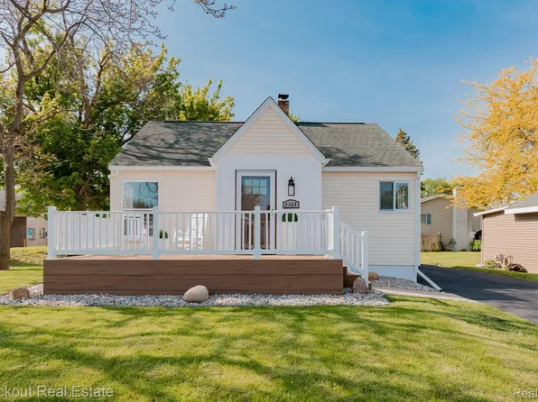 8368 Main St, Birch Run, MI 48415