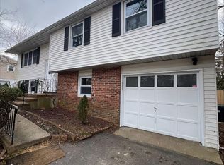 331 Colonial Dr, Toms River, NJ 08753