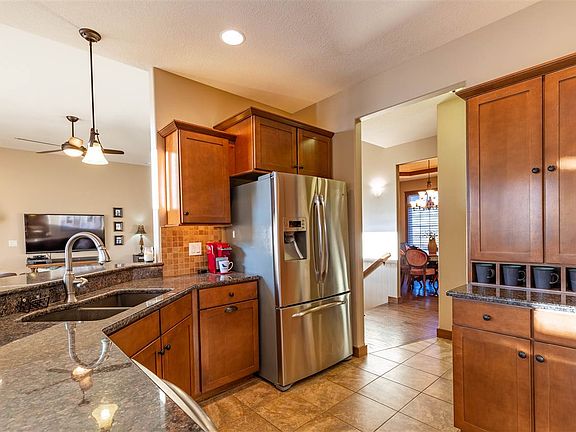 3rd image of 4227 Wynnewood Dr