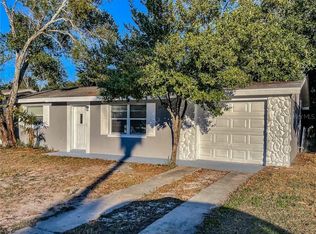 1414 Honor Dr, Holiday, FL 34690