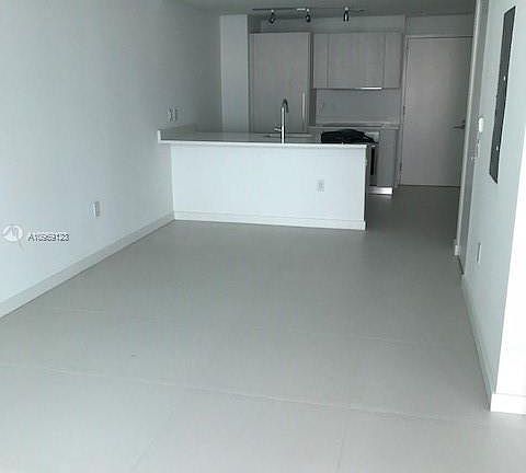 4th image of 501 NE 31st St Unit 2105