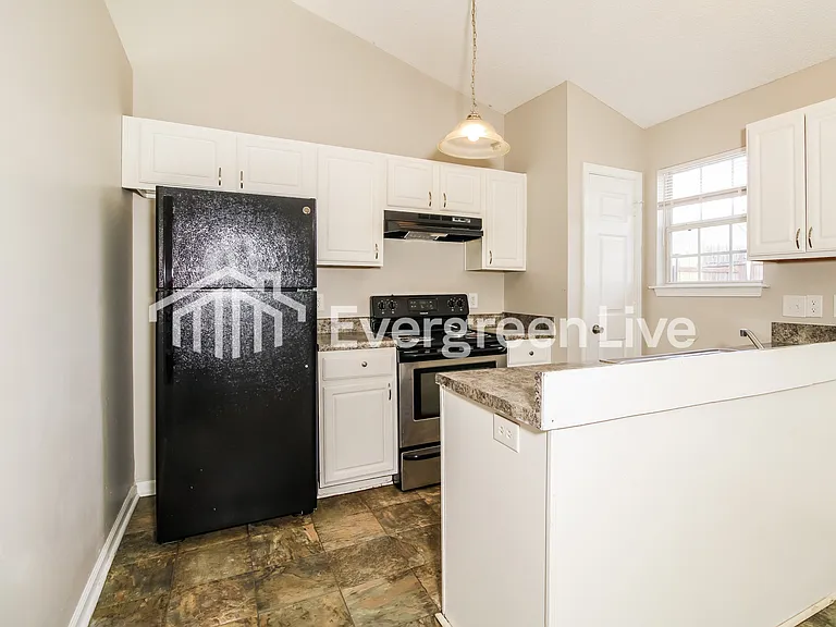 333 White Gables Dr — Photo 6