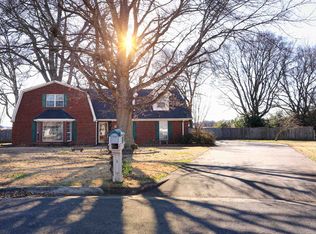 127 Murray Dr, Muscle Shoals, AL 35661