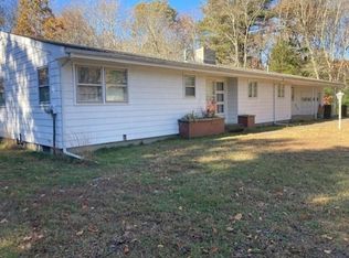 276 Dillon Ln, Swansea, MA 02777