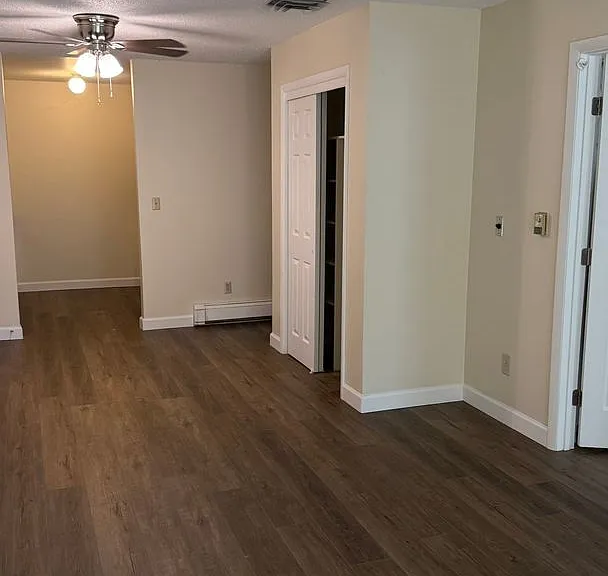 3233 Lakeside Dr #102 — Photo 1