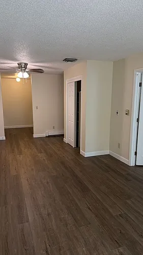 3233 Lakeside Dr #102 Photo 1