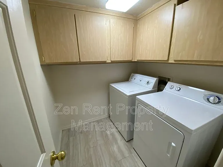 1650 S Crismon Rd #18 — Photo 9