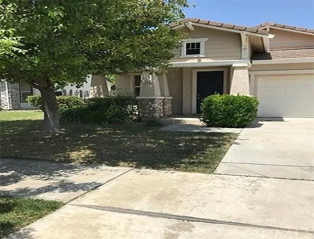 563 Beckman Way — Photo 1