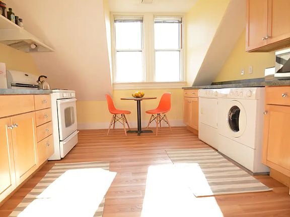 5th image of 340 Broadway St #3