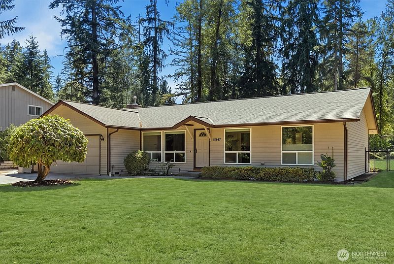 2nd image of 15967 186th Avenue NE