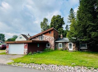 17 Deer Lake Rd, Ishpeming, MI 49849