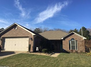 425 Honey Hill Dr, Conway, AR 72034